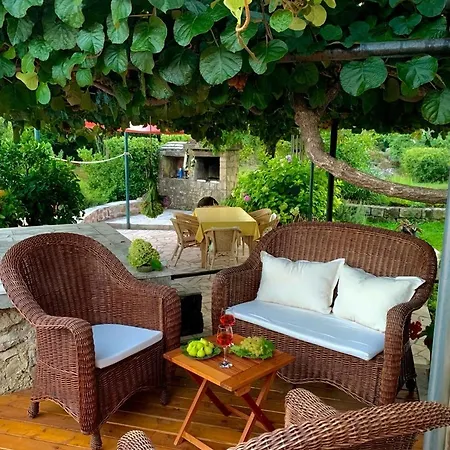 Rural Forest With Private Pool Near Dubrovnik