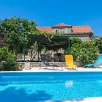 Rural Forest With Private Pool Near Dubrovnik וילה *