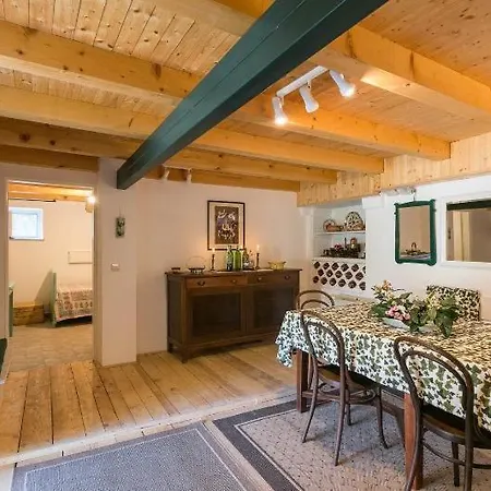 Βίλα Rural Forest With Private Pool Near Dubrovnik