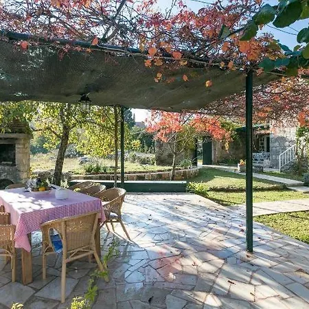 Rural Forest With Private Pool Near Dubrovnik 빌라 *