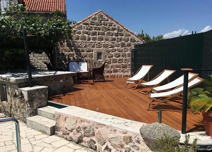 Rural Forest With Private Pool Near Dubrovnik 빌라 *