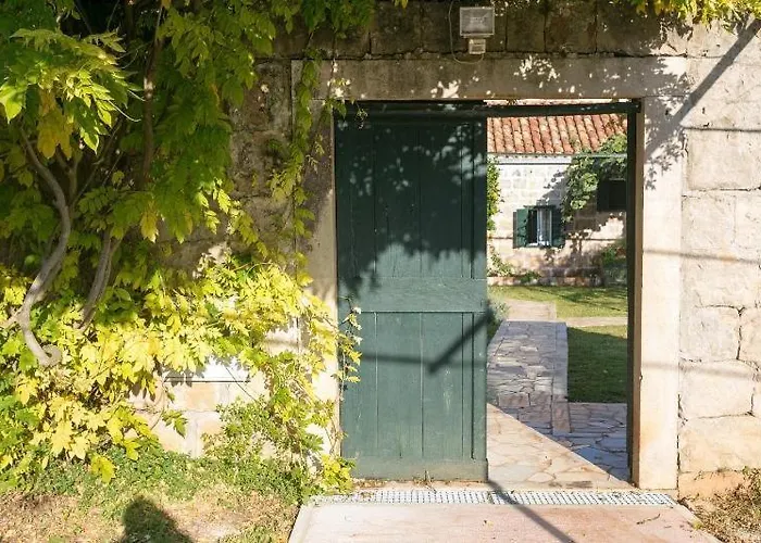 Rural Forest With Private Pool Near Dubrovnik 빌라 그루다